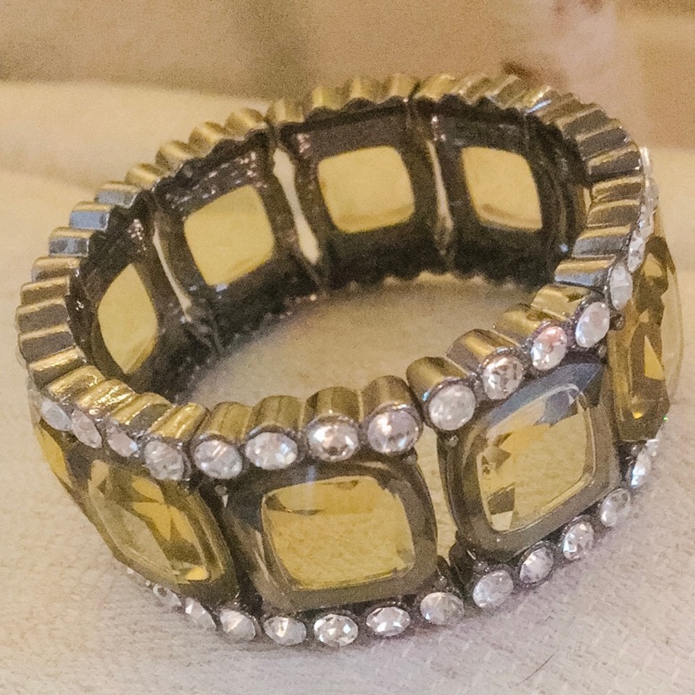Sparkle✨ Yellow/green glass beaded bracelet